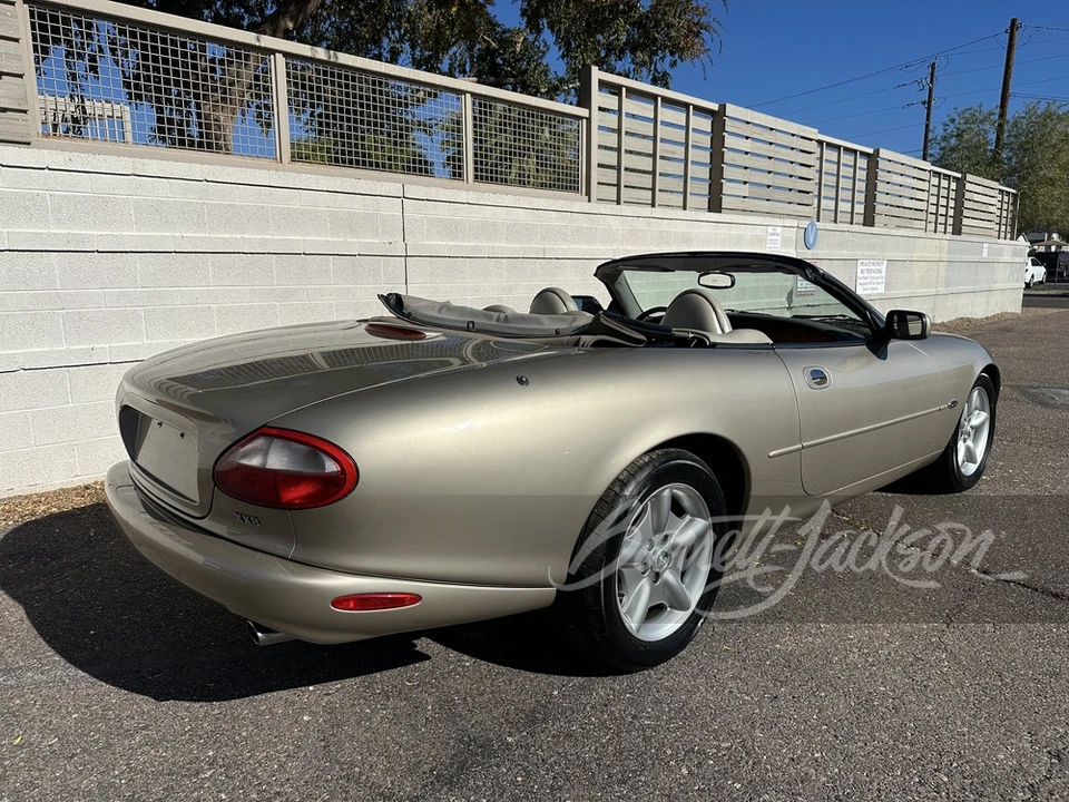 1999 Jaguar X100 XK8 - Image 14 of 24
