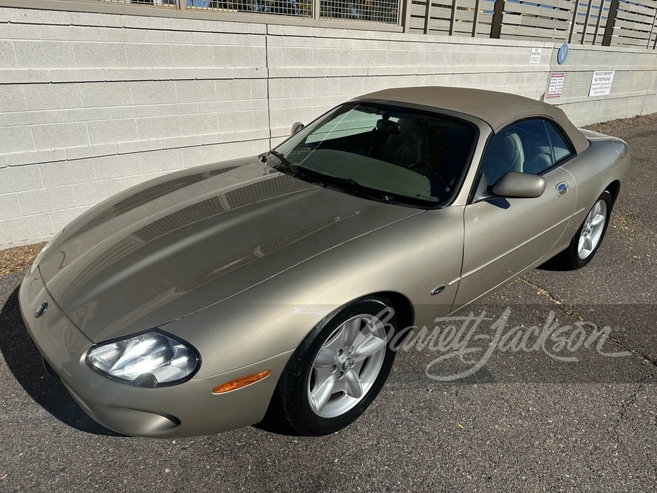 1999 Jaguar X100 XK8 - Image 16 of 24