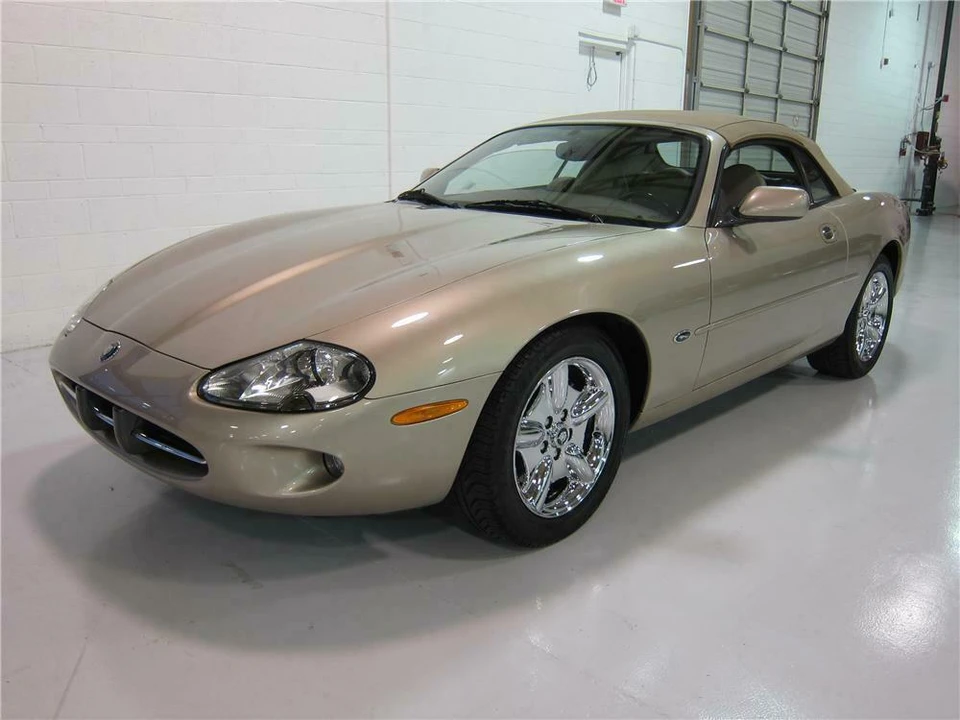 1999 Jaguar X100 XK8 - Image 2 of 5
