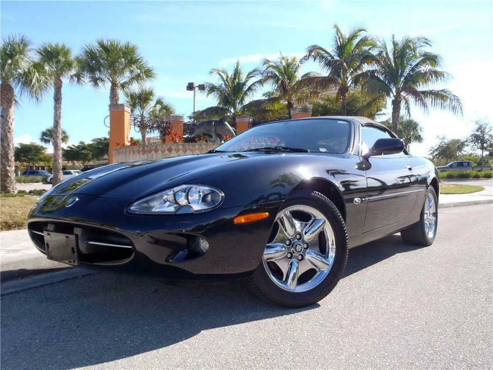 1999 Jaguar X100 XK8 - Image 2 of 5