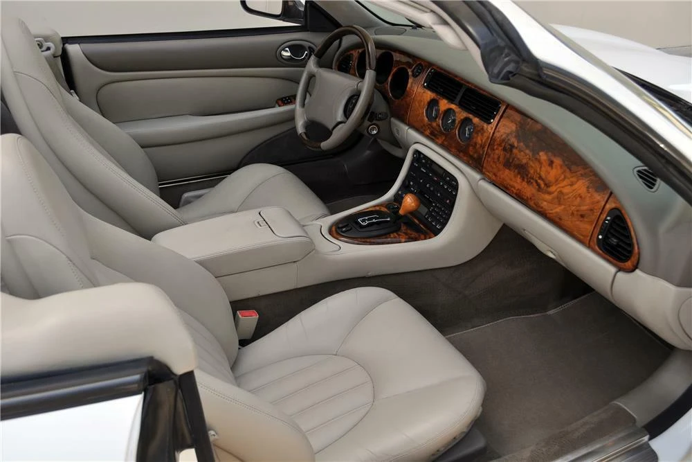 1999 Jaguar X100 XK8 - Image 4 of 5