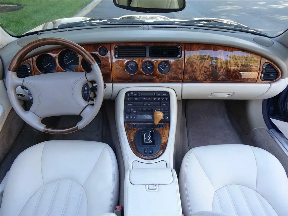 1999 Jaguar X100 XK8 - Image 3 of 4