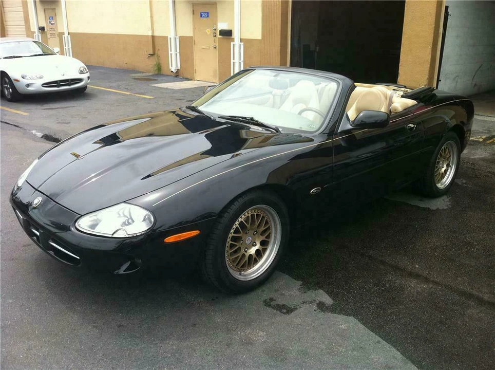 1999 Jaguar X100 XK8 - Image 2 of 5