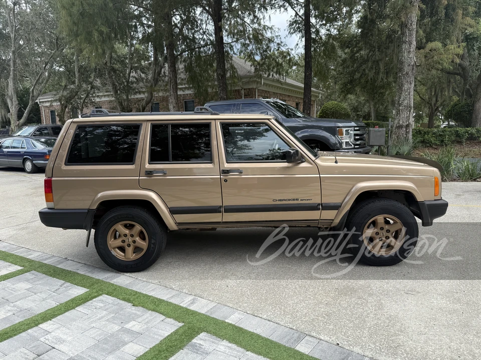 1999 Jeep XJ Cherokee - Image 7 of 22
