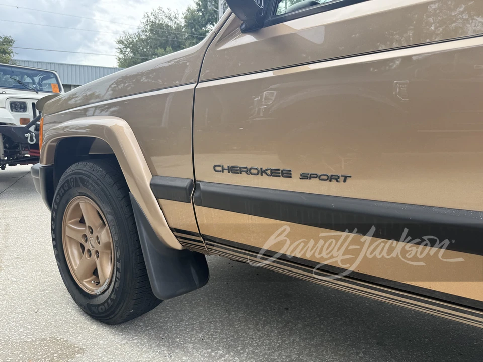 1999 Jeep XJ Cherokee - Image 9 of 22