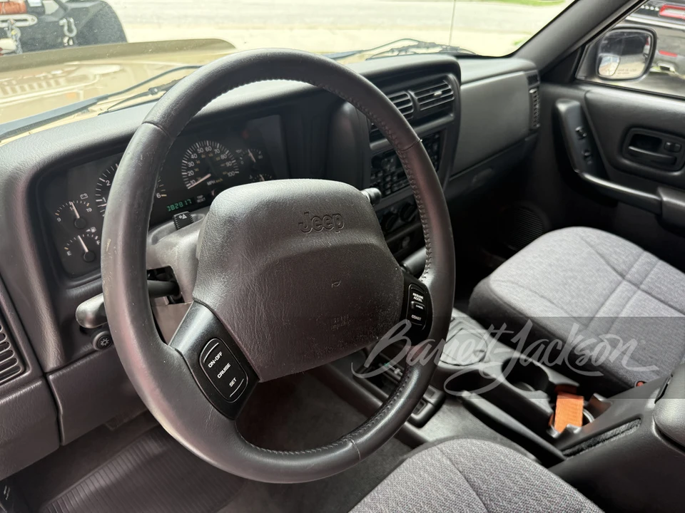 1999 Jeep XJ Cherokee - Image 14 of 22