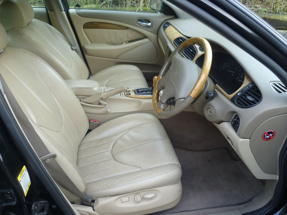 1999 Jaguar S-Type 2nd Gen - Image 5 of 5