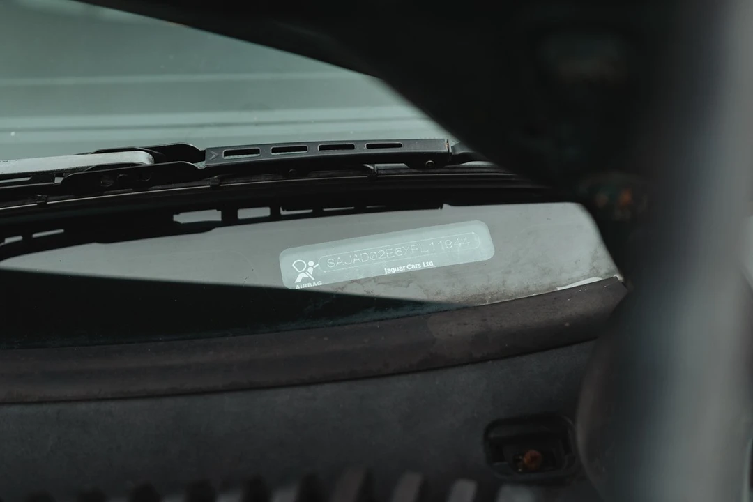 1999 Jaguar S-Type 2nd Gen - Image 3 of 11
