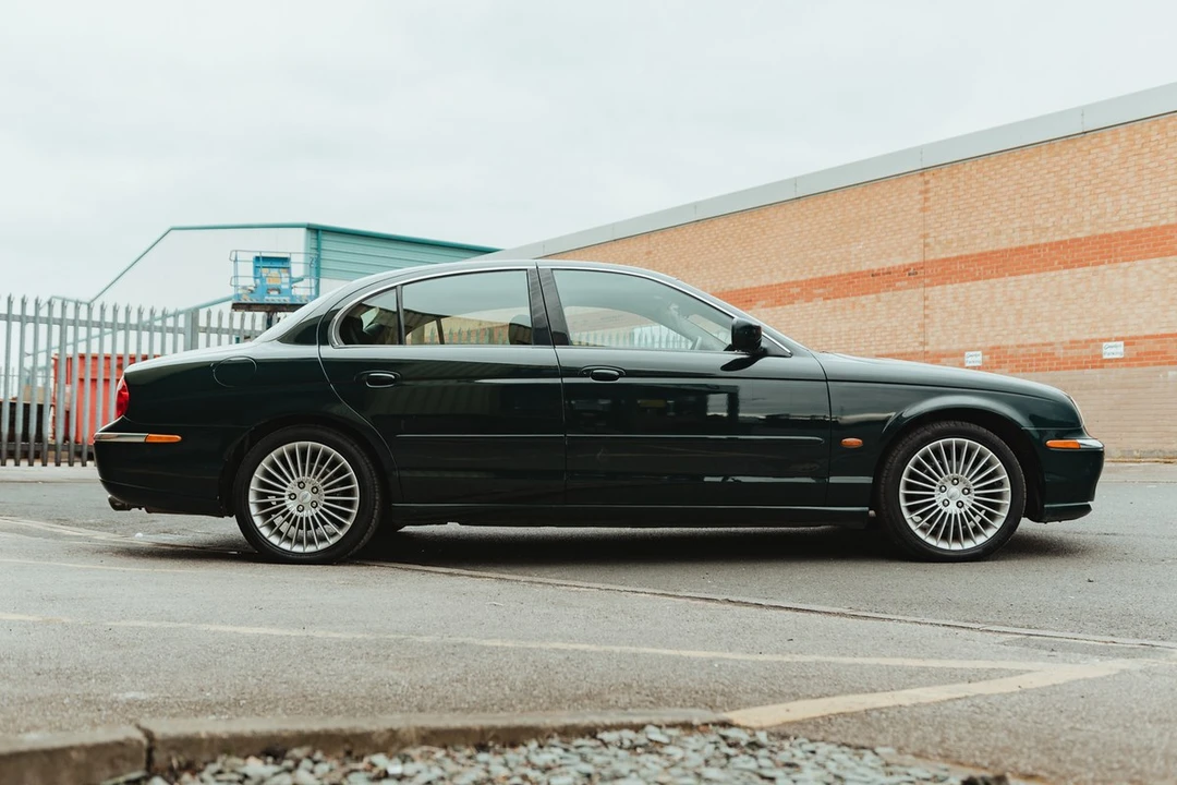 1999 Jaguar S-Type 2nd Gen - Image 4 of 11