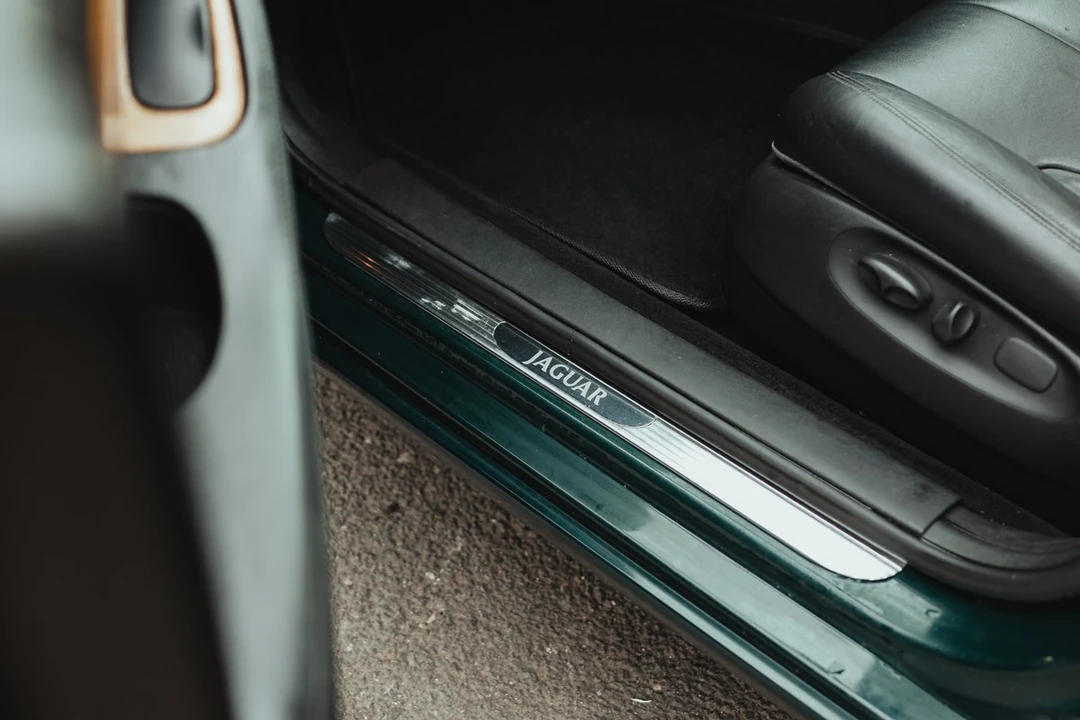 1999 Jaguar S-Type 2nd Gen - Image 9 of 11