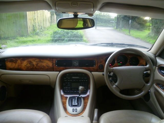 1999 Jaguar S-Type 2nd Gen - Image 3 of 10