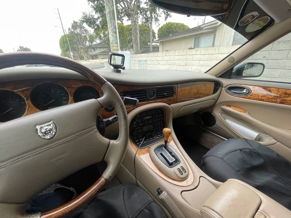1999 Jaguar X308 XJ - Image 3 of 4