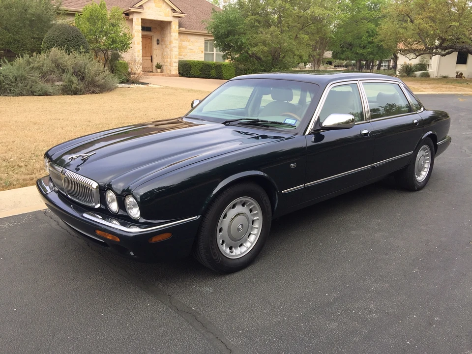 1999 Jaguar X308 XJ - Image 2 of 31