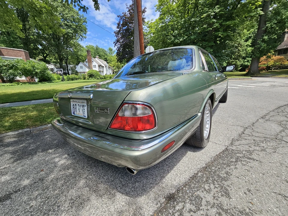 1999 Jaguar X308 XJ - Image 10 of 31