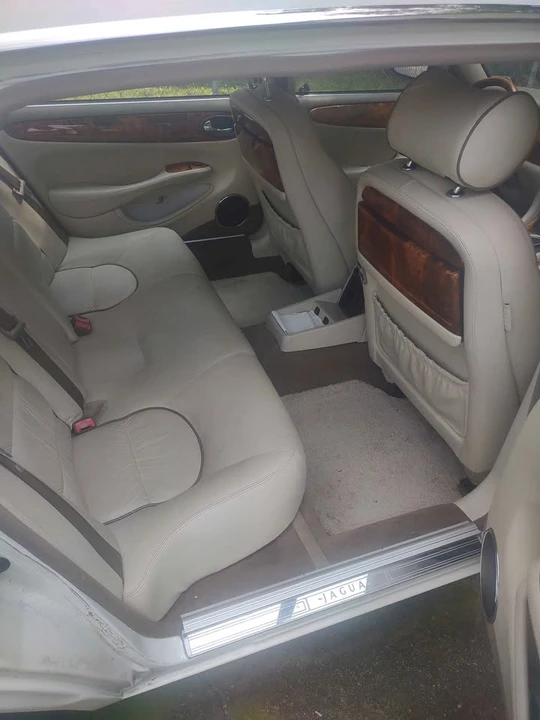 1999 Jaguar X308 XJ - Image 2 of 7
