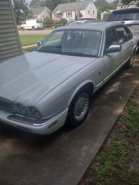 1999 Jaguar X308 XJ - Image 3 of 7