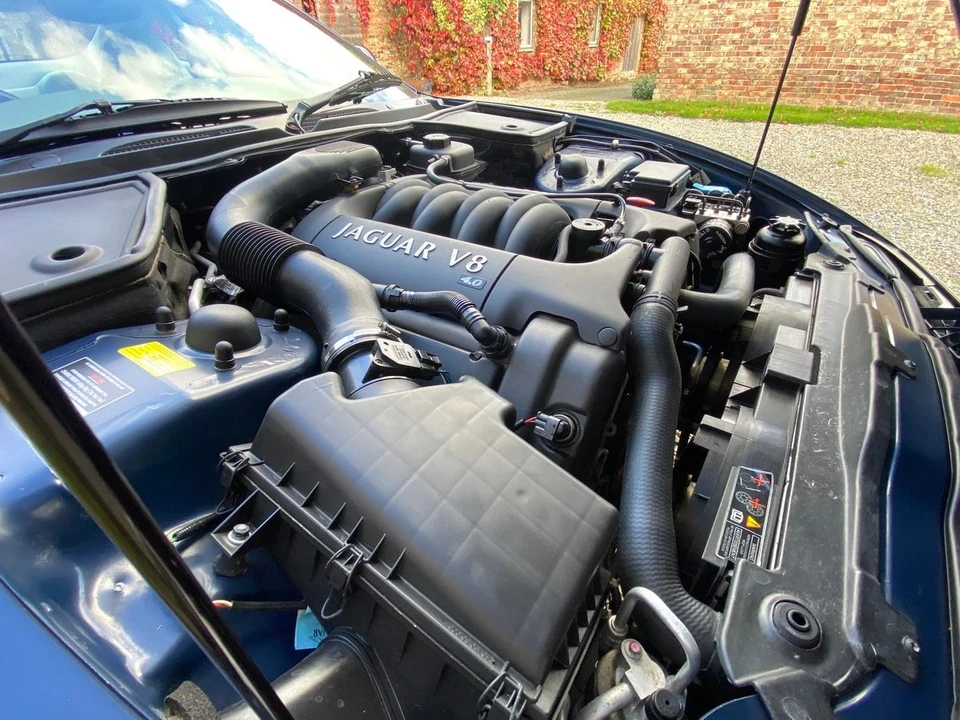 1999 Jaguar X100 XK8 - Image 22 of 30