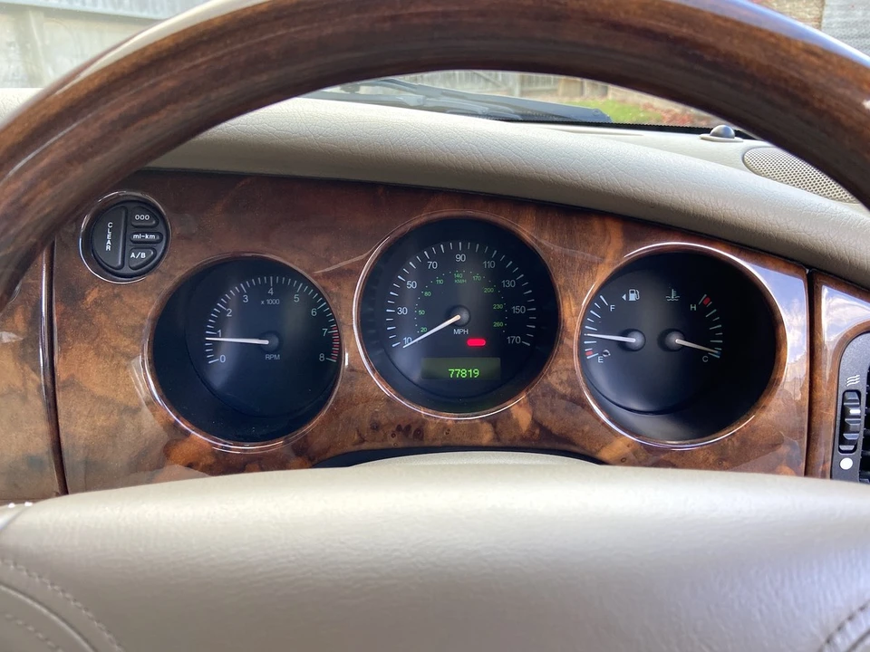1999 Jaguar X100 XK8 - Image 9 of 30