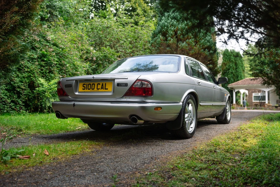 1999 Jaguar X308 XJR - Image 15 of 30