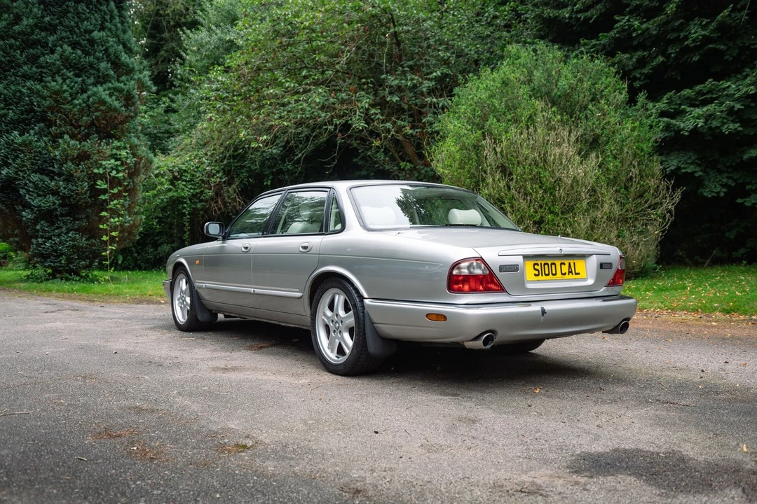 1999 Jaguar X308 XJR - Image 18 of 30