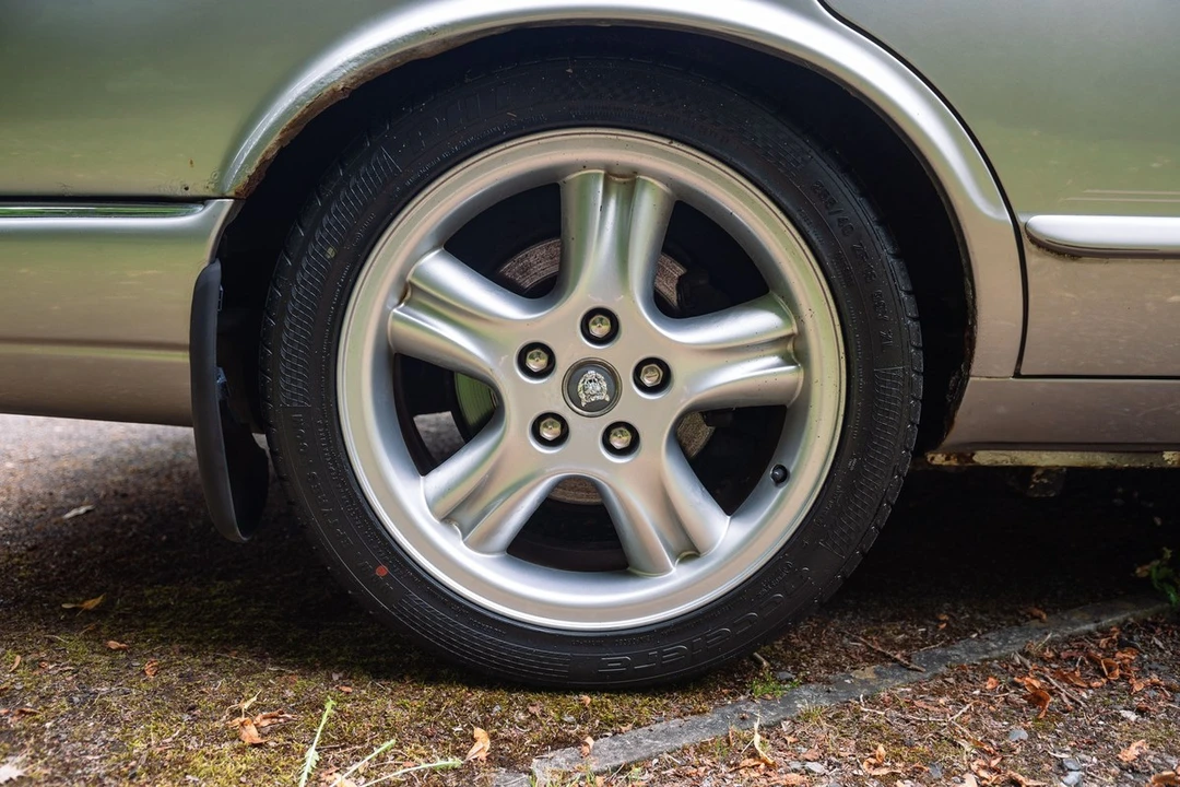 1999 Jaguar X308 XJR - Image 23 of 30