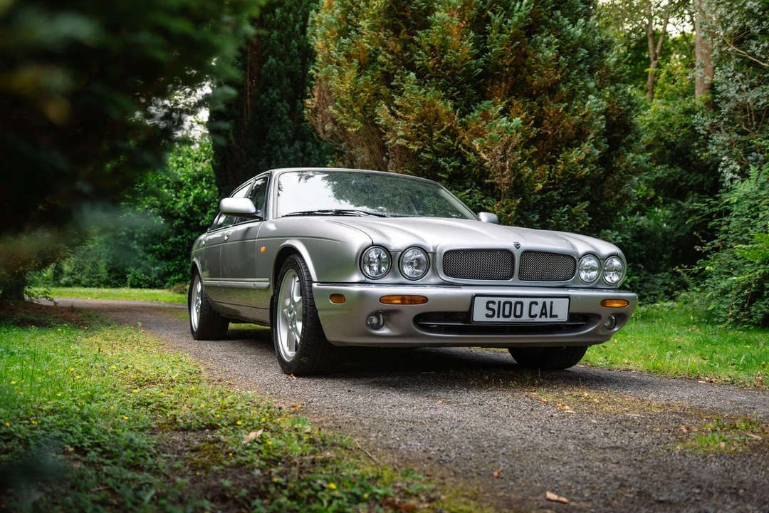 1999 Jaguar X308 XJR - Image 6 of 30