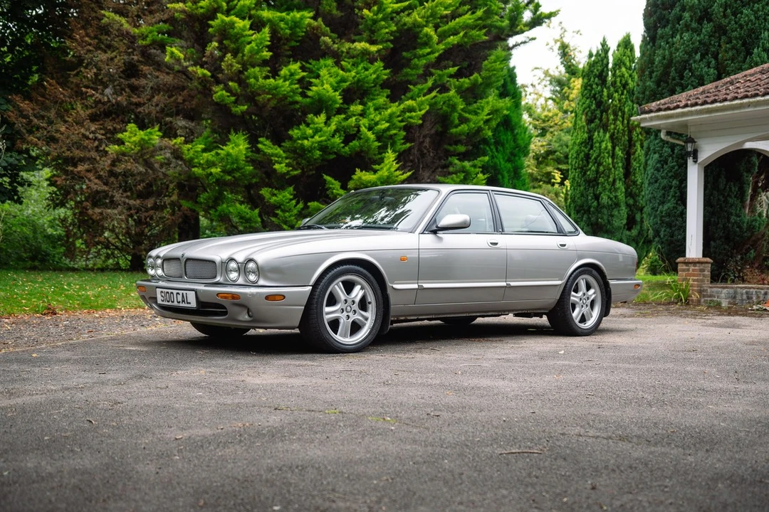 1999 Jaguar X308 XJR - Image 3 of 30