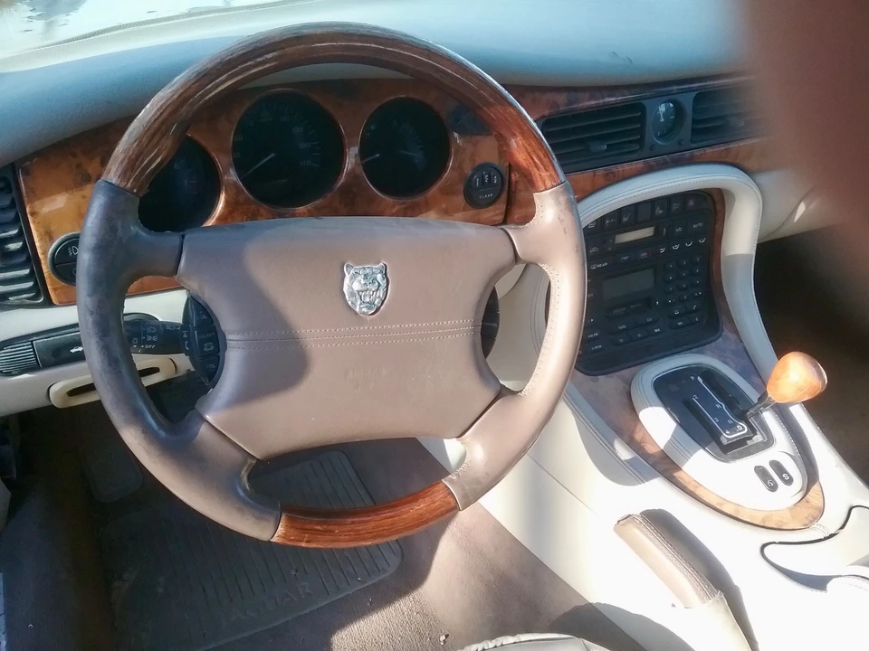 1999 Jaguar X308 XJ - Image 5 of 10