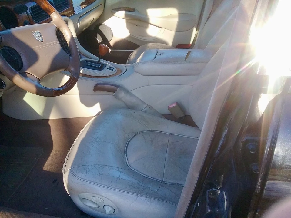 1999 Jaguar X308 XJ - Image 8 of 10