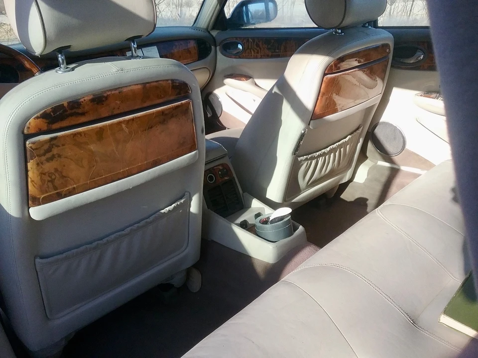 1999 Jaguar X308 XJ - Image 4 of 10
