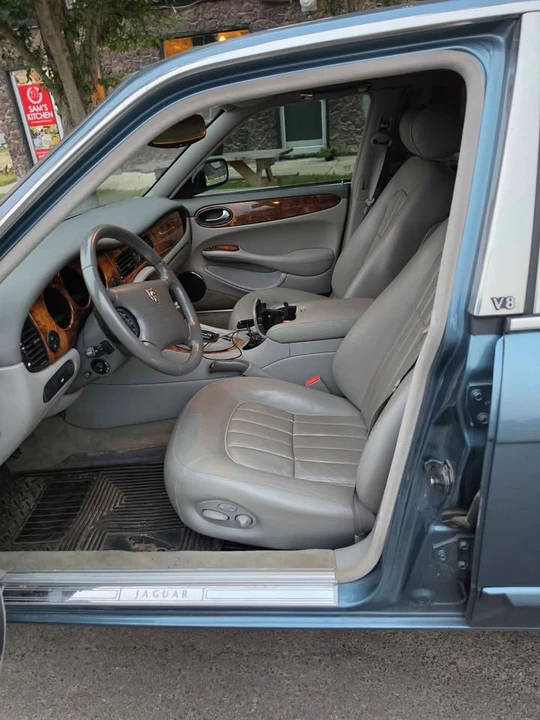 1999 Jaguar X308 XJ - Image 3 of 5