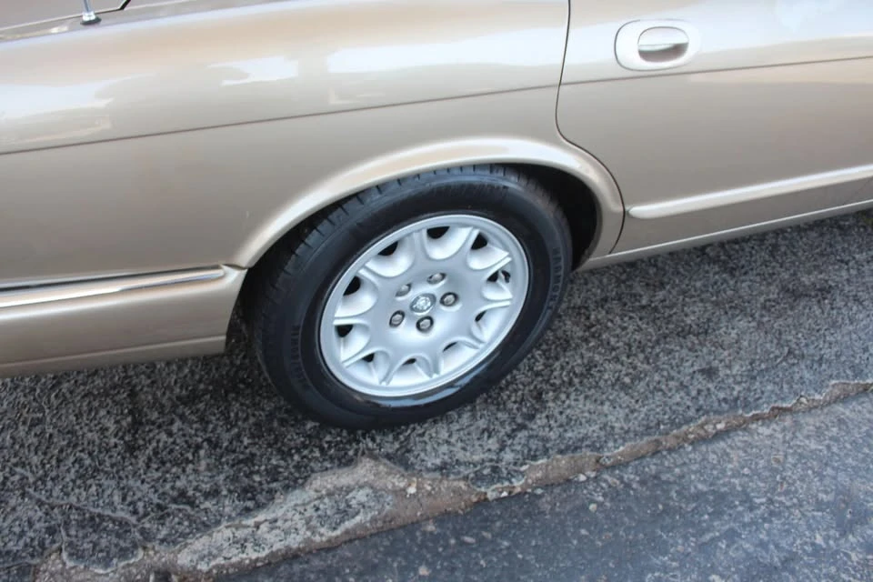 1999 Jaguar X308 XJ - Image 12 of 16