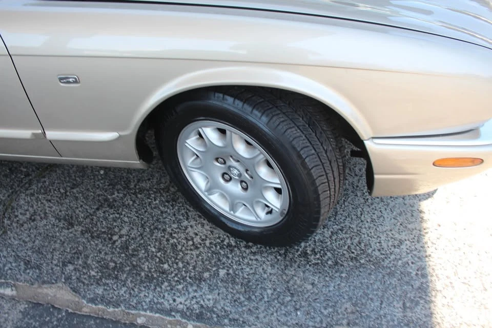 1999 Jaguar X308 XJ - Image 13 of 16