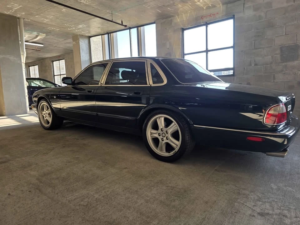 1999 Jaguar X308 XJR - Image 3 of 14
