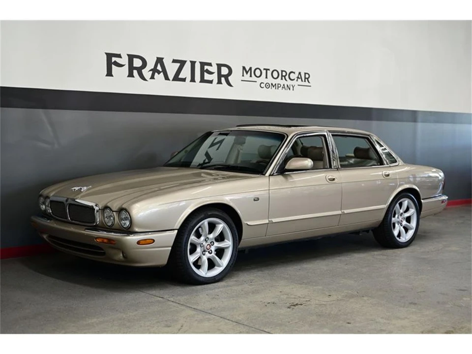 1999 Jaguar X308 XJ - Image 2 of 31