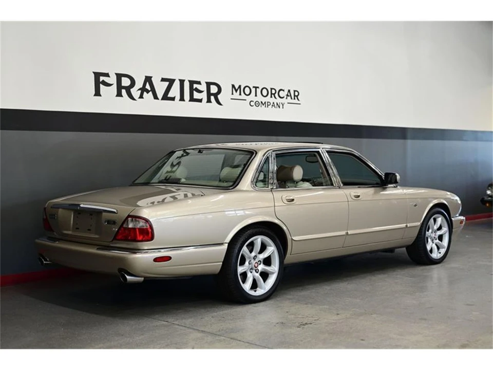 1999 Jaguar X308 XJ - Image 9 of 31