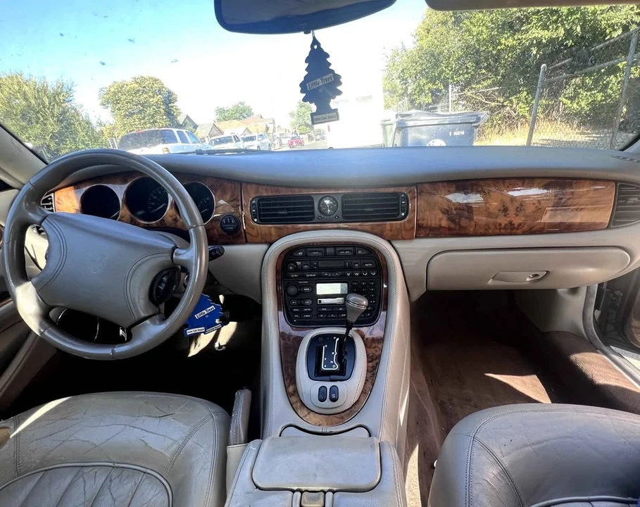 1999 Jaguar XJ Series 4 - Image 3 of 6