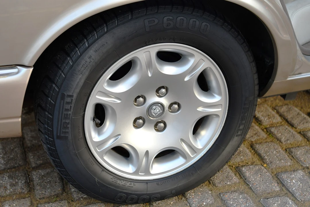 1999 Jaguar X308 XJ - Image 24 of 30