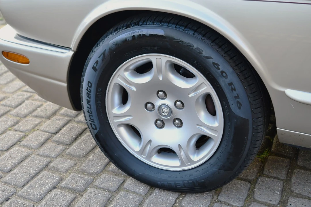 1999 Jaguar X308 XJ - Image 26 of 30