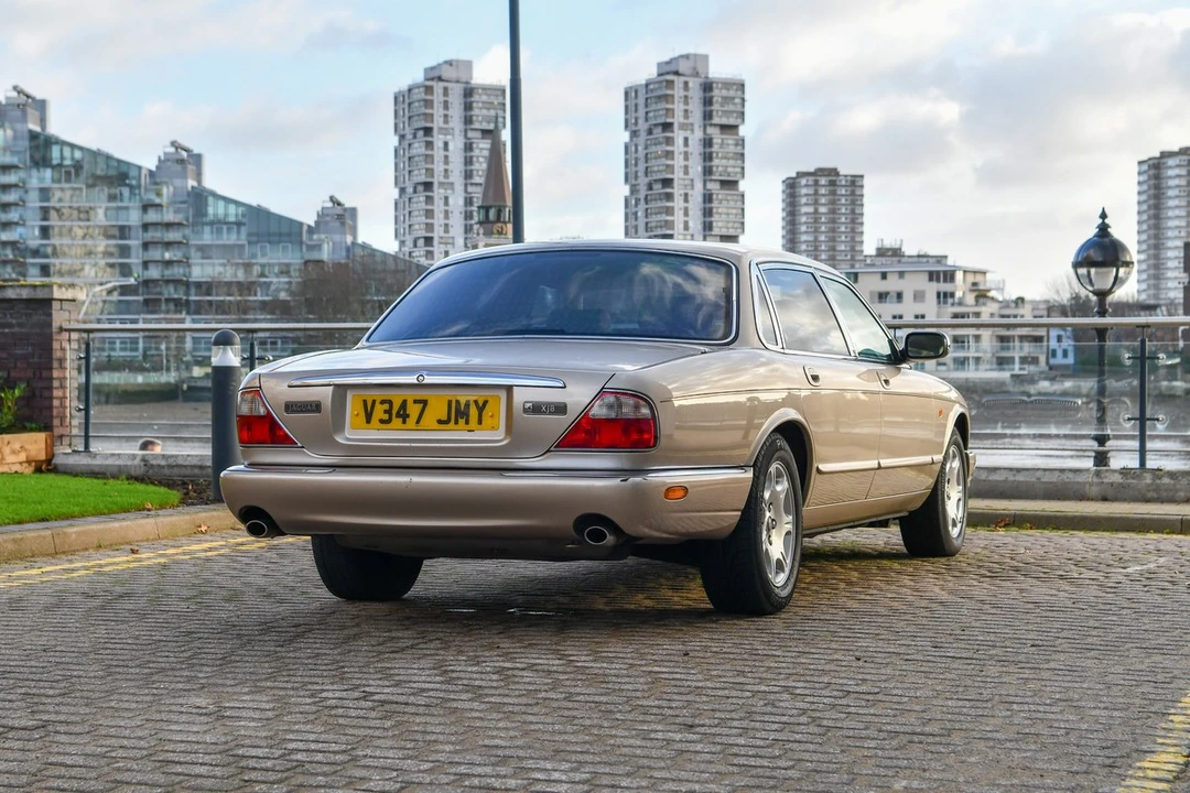 1999 Jaguar X308 XJ - Image 14 of 30