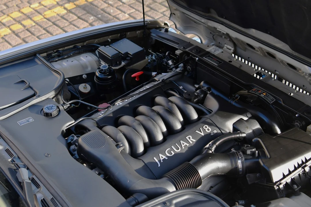 1999 Jaguar X308 XJ - Image 5 of 30