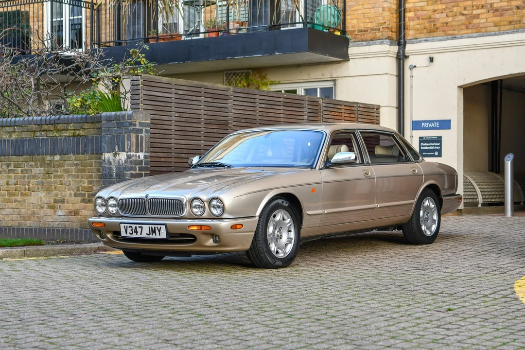 1999 Jaguar X308 XJ - Image 12 of 30