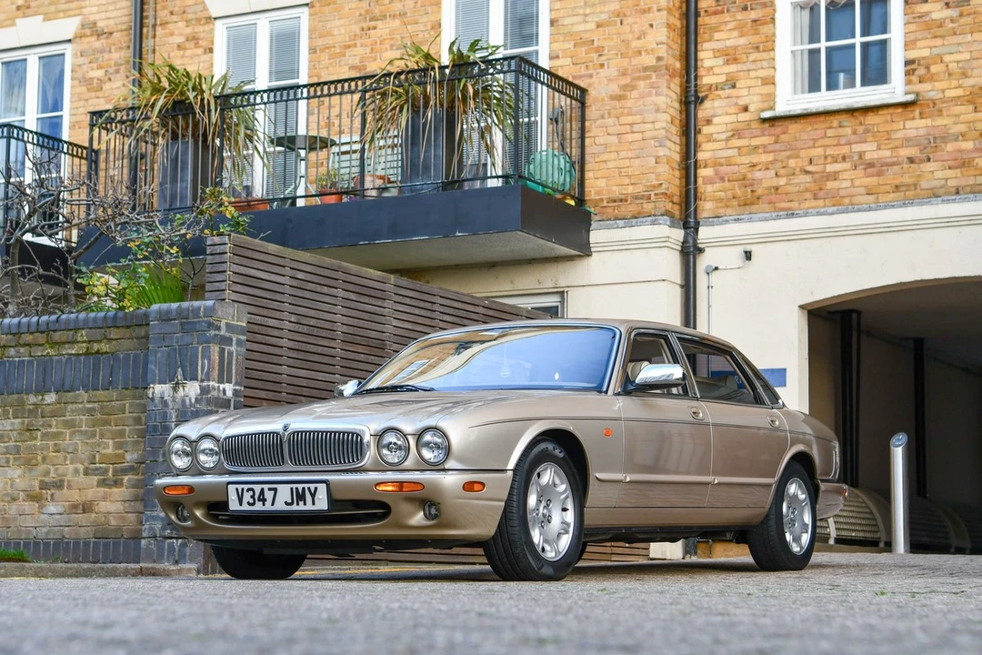 1999 Jaguar X308 XJ - Image 13 of 30
