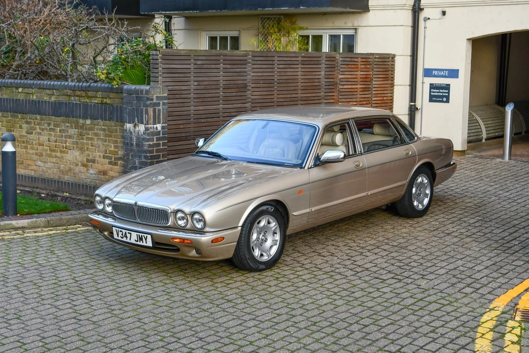 1999 Jaguar X308 XJ - Image 15 of 30