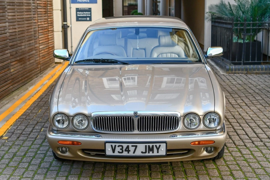 1999 Jaguar X308 XJ - Image 16 of 30