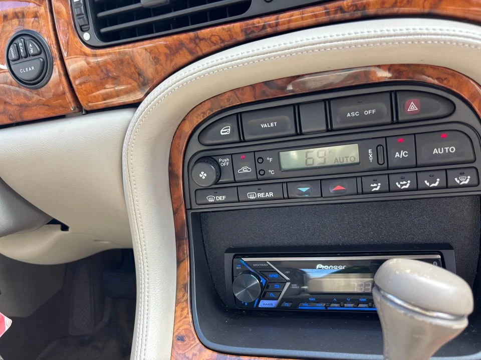 1999 Jaguar XJ Series 4 - Image 15 of 19