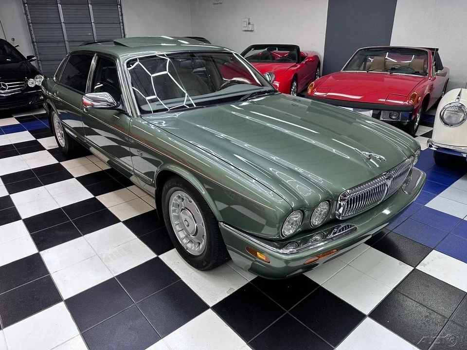 1999 Jaguar X308 XJ - Image 2 of 21