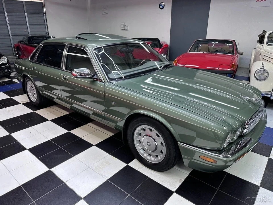1999 Jaguar X308 XJ - Image 3 of 21