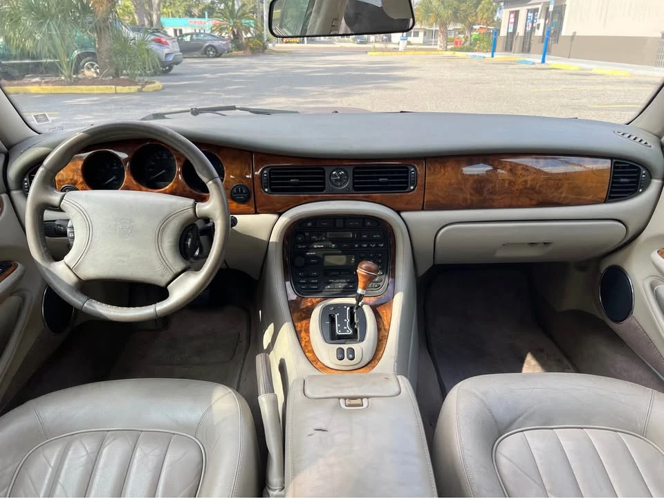 1999 Jaguar X308 XJ - Image 15 of 18