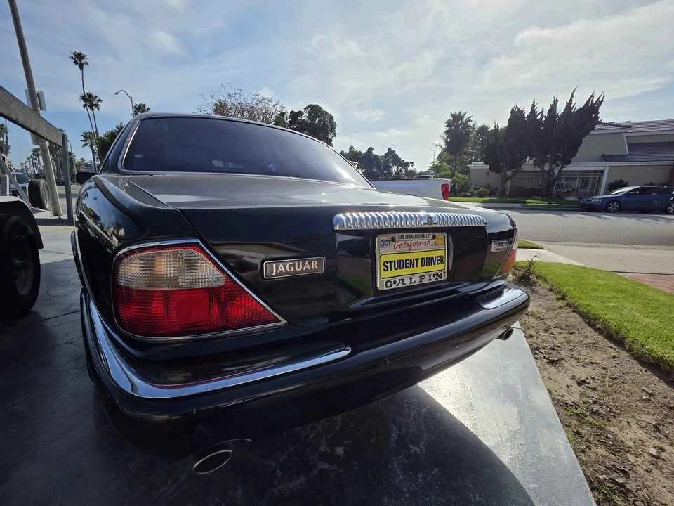 1999 Jaguar X308 XJ - Image 4 of 11